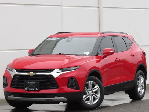Used 2021 Chevrolet Blazer LT image 1