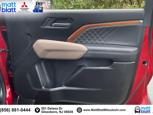 Used 2024 GMC Canyon Denali image 26