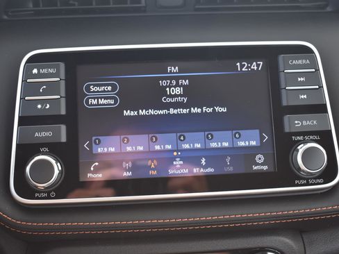 Used 2020 Nissan Kicks SR image 36