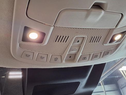 Used 2020 Lincoln Navigator Black Label w/ Cargo Convenience Package image 31