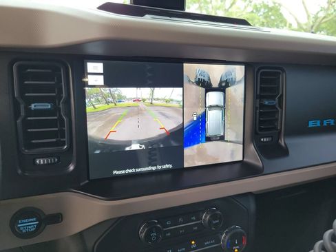 Used 2022 Ford Bronco Wildtrak AWD/4WD image 26