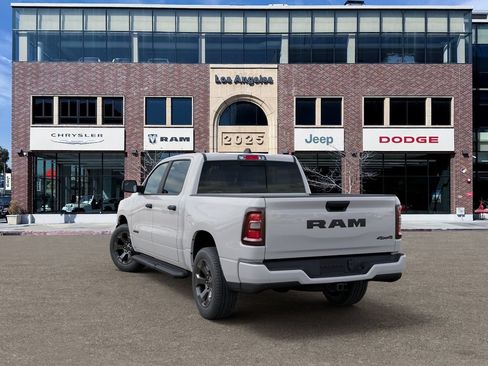 New 2026 RAM 1500 Express AWD/4WD image 3