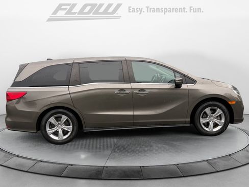 Used 2018 Honda Odyssey EX image 10