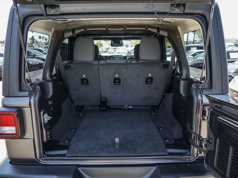 Used 2026 Jeep Wrangler Unlimited Sport AWD/4WD image 25