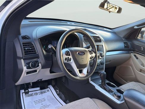 Used 2013 Ford Explorer 4WD w/ Class III Trailer Tow Pkg image 8