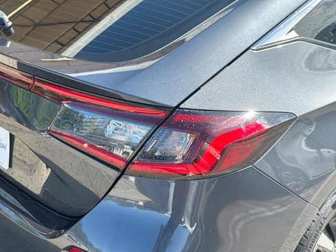 Used 2024 Honda Civic EX-L image 26
