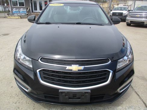 Used 2016 Chevrolet Cruze LS FWD image 9