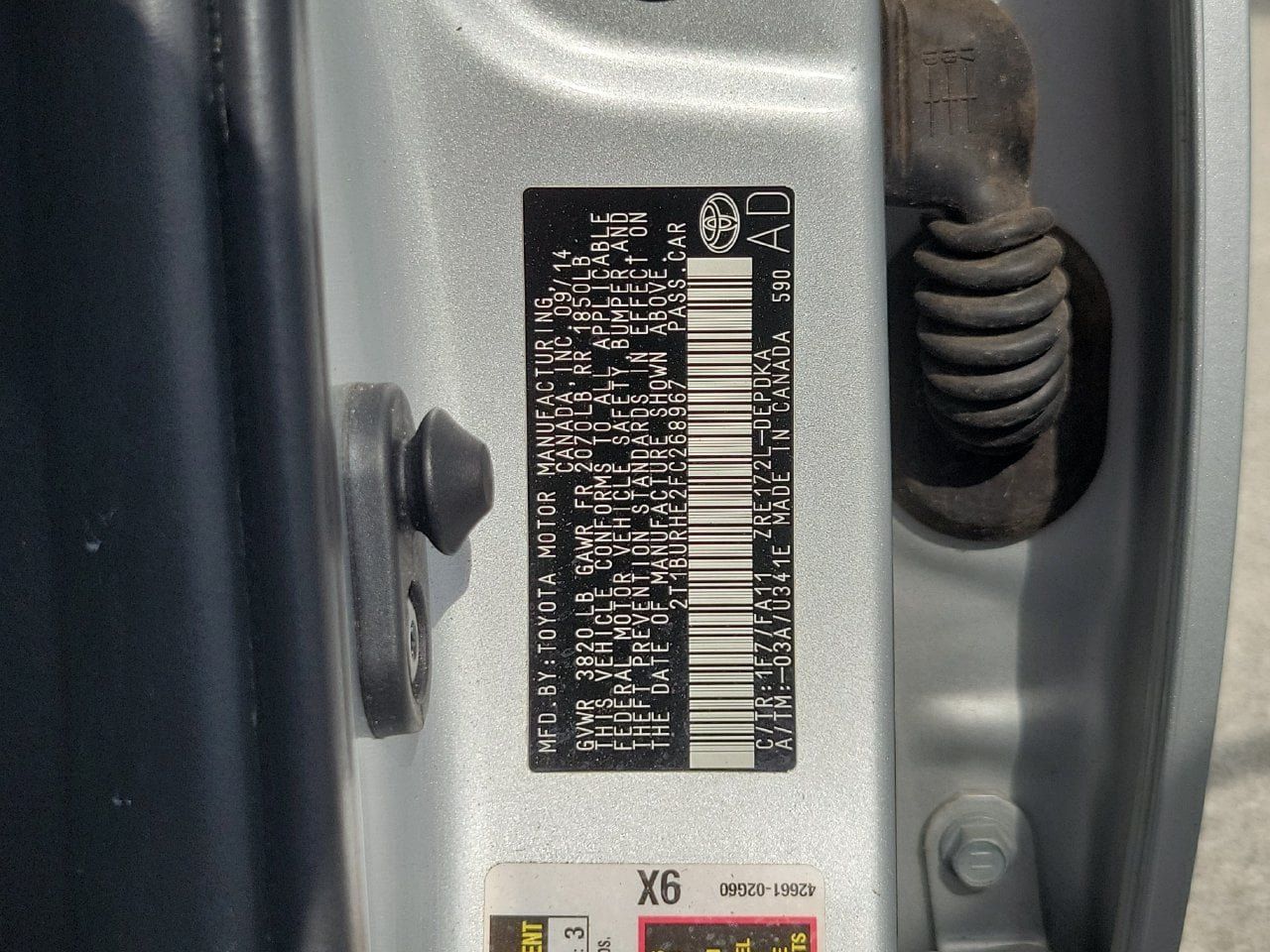 Used 2015 Toyota Corolla L FWD image 29
