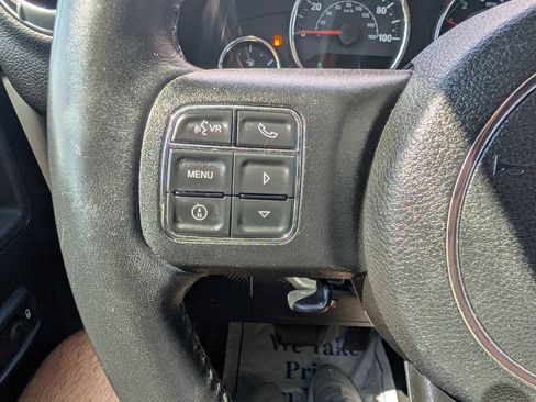 Used 2014 Jeep Wrangler Unlimited Sahara AWD/4WD image 18
