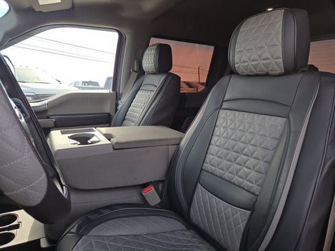 Used 2017 Ford F250 XLT w/ XLT Premium Package image 10