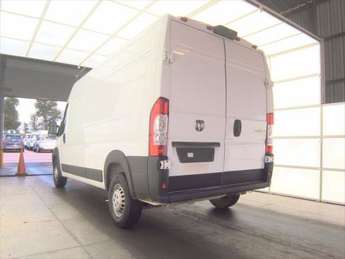 Used 2025 RAM ProMaster 2500 w/ Convenience Group FWD image 8