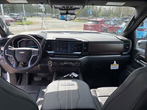 New 2026 Chevrolet Silverado 3500 High Country w/ High Country Premium Package AWD/4WD image 16