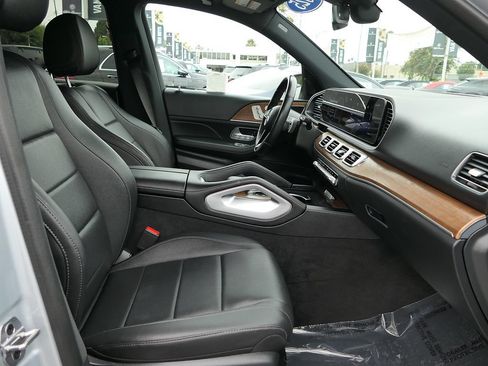 Used 2025 Mercedes-Benz GLE 350 4MATIC image 29