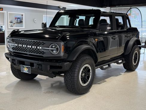 Used 2022 Ford Bronco Badlands AWD/4WD image 4