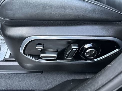 Used 2023 Jeep Grand Cherokee Overland w/ Adv Protech Group III image 13