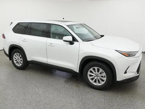 New 2026 Toyota Grand Highlander XLE image 42