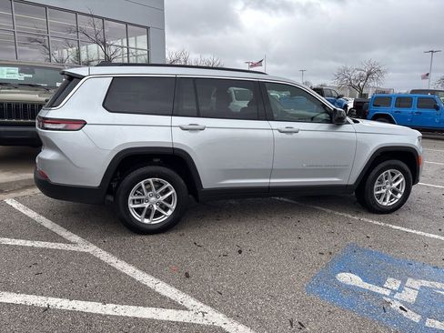 New 2026 Jeep Grand Cherokee L Laredo image 29