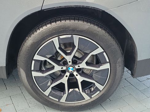 Used 2025 BMW X3 xDrive30i w/ Premium Package image 9