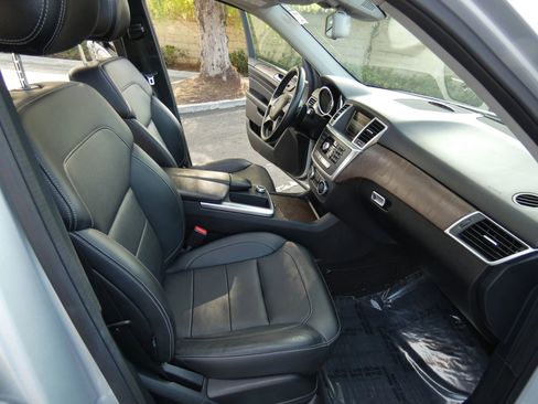 Used 2015 Mercedes-Benz ML 350 4MATIC image 28