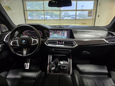 Used 2020 BMW X5 M50i w/ Executive Package AWD/4WD image 30