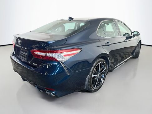Used 2019 Toyota Camry XSE FWD image 7
