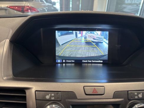 Used 2016 Honda Odyssey Touring Elite image 45