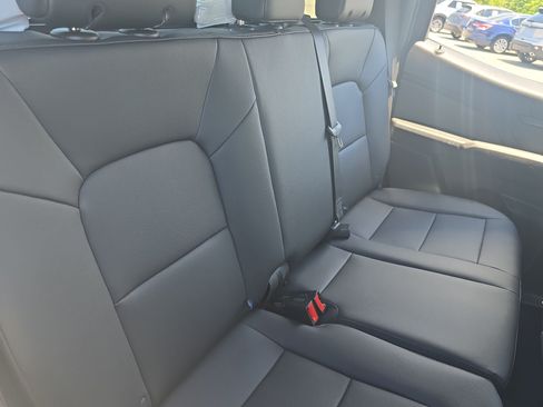 Used 2026 Chevrolet Colorado Trail Boss AWD/4WD image 12
