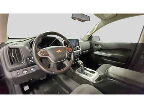 Used 2022 Chevrolet Colorado LT w/ LT Convenience Package AWD/4WD image 11
