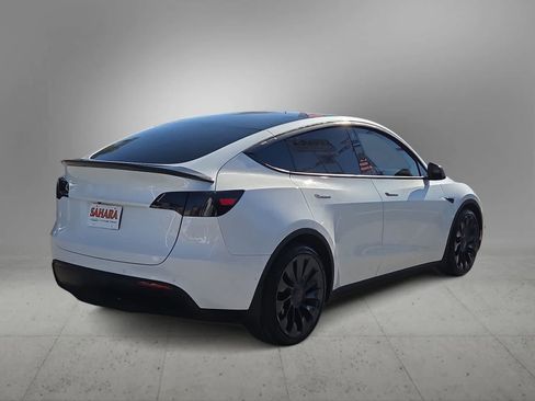 Used 2022 Tesla Model Y Performance image 9