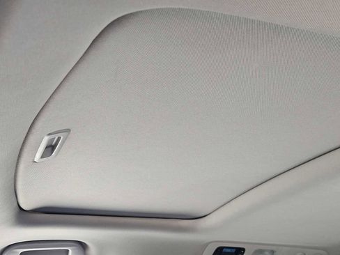 Used 2014 Honda Odyssey EX-L image 24