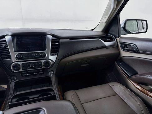 Used 2017 Chevrolet Tahoe Premier AWD/4WD image 25