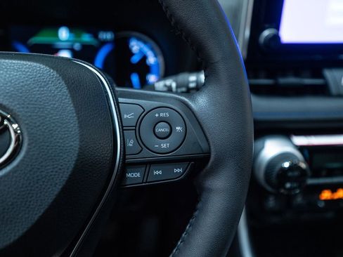 Certified 2024 Toyota RAV4 SE w/ Convenience Package image 21