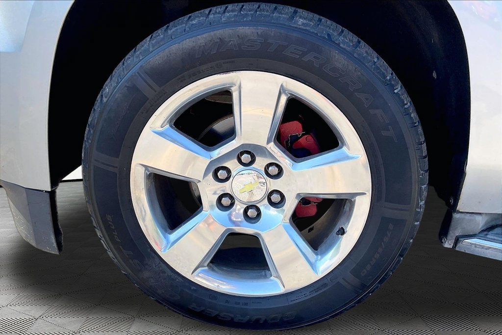 Used 2015 Chevrolet Tahoe LTZ AWD/4WD image 38
