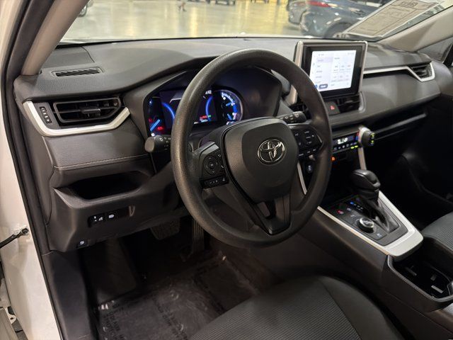 Used 2024 Toyota RAV4 LE AWD/4WD image 14