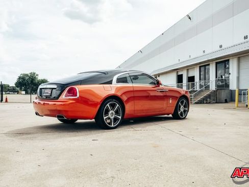 Used 2015 Rolls-Royce Wraith RWD image 59