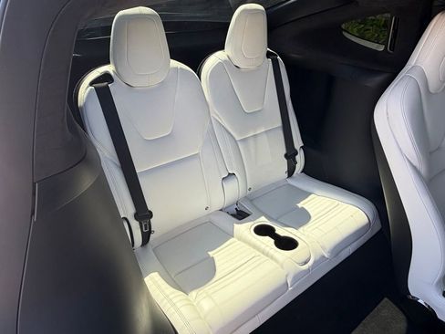 Used 2018 Tesla Model X 100D image 43