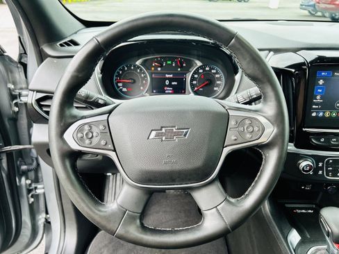 Used 2023 Chevrolet Traverse RS image 25