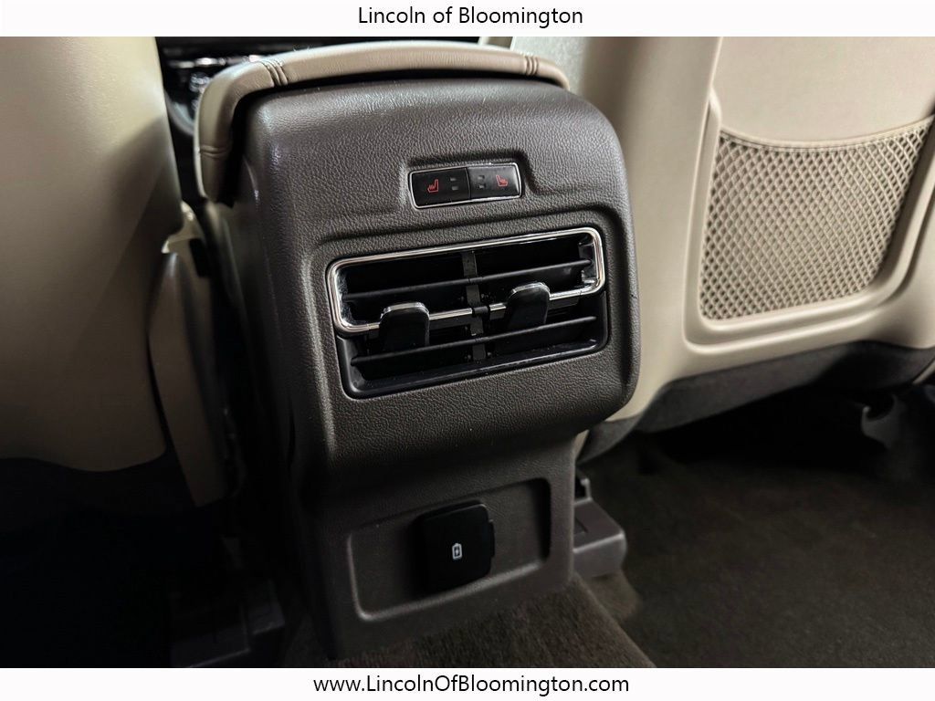 Used 2022 Lincoln Corsair AWD w/ Premium Package image 14