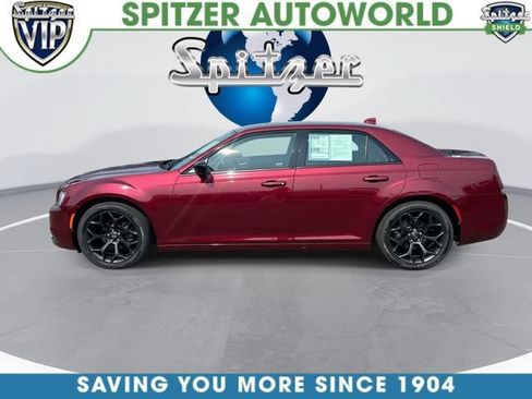 Used 2020 Chrysler 300 Touring w/ Sport Appearance Package RWD image 6