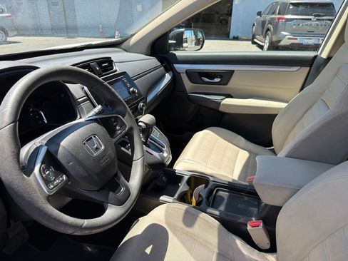 Used 2018 Honda CR-V LX image 5