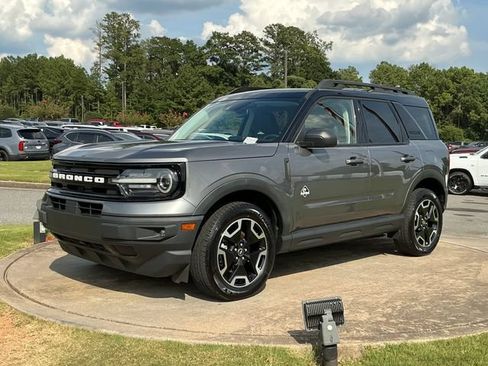 Used 2022 Ford Bronco Sport Outer Banks AWD/4WD image 3
