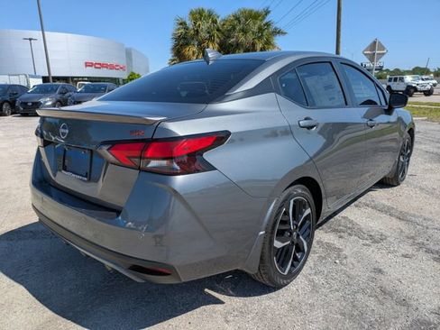 New 2025 Nissan Versa SR w/ Trunk Package FWD image 4