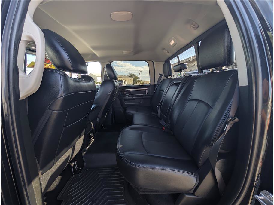 Used 2018 RAM 2500 Laramie w/ Sport Appearance Group AWD/4WD image 10