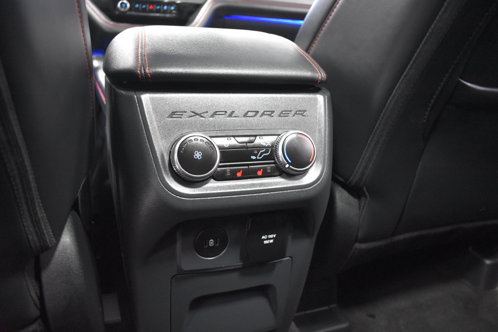 Used 2025 Ford Explorer ST AWD/4WD image 38