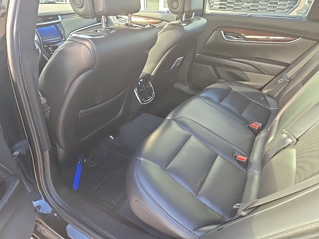 Used 2013 Cadillac XTS Premium FWD image 11