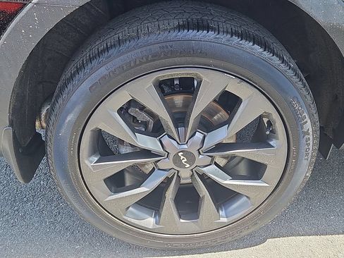 Certified 2023 Kia Sorento X-Line EX AWD/4WD image 9