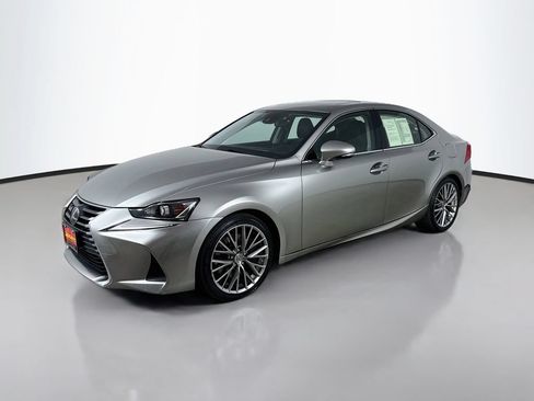 Used 2017 Lexus IS 300 AWD image 3