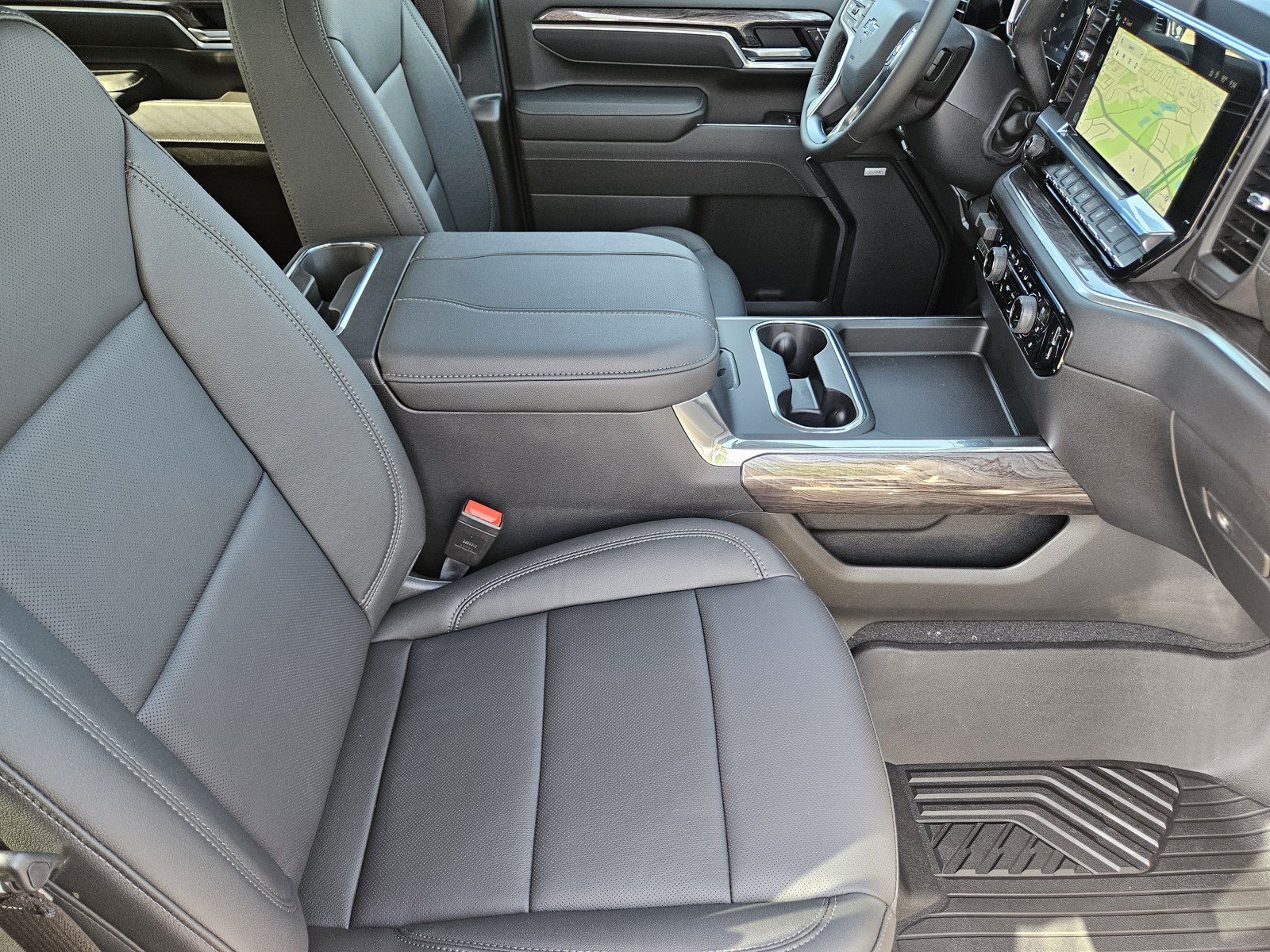New 2026 Chevrolet Silverado 2500 LTZ w/ LTZ Plus Package AWD/4WD image 10