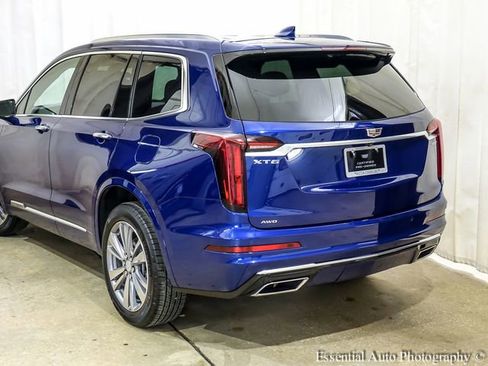 Certified 2025 Cadillac XT6 Premium Luxury image 4