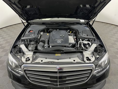 Used 2017 Mercedes-Benz E 300 4MATIC image 20